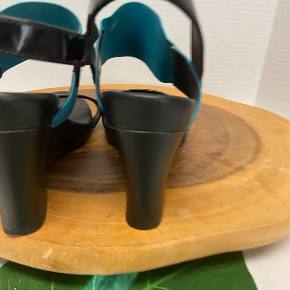 The FLEXX Colorblock Heels - Picture 8 of 12